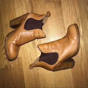 Cognac Seychelles Booties